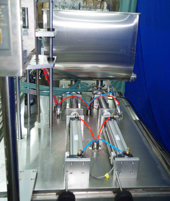 Machine de remplissage de bouteilles automatisée de grande précision avec une faible consommation d'énergie